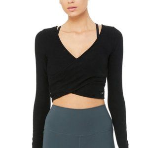 ALO Amelia Luxe Long Sleeve Crop in Black